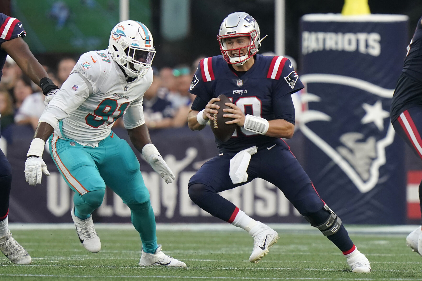 Dolphins Patriots Football